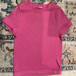 Old Navy Pink Fitted Workout T-Shirt